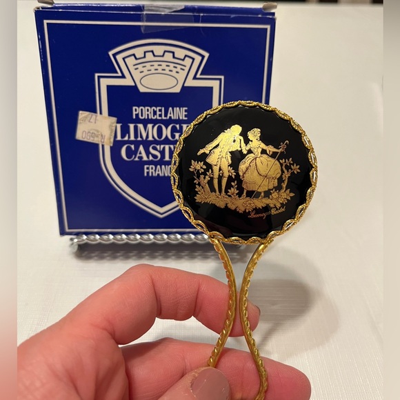 NIB! Porcelaine Limoges Castel France Mirror & Atomizer Set - Picture 2 of 6